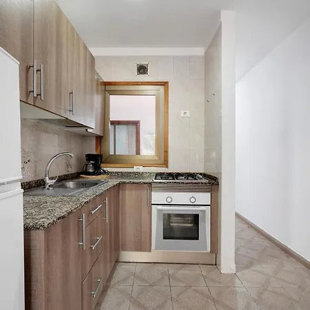 Emeterio * ארונה