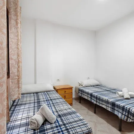 Emeterio * Арона